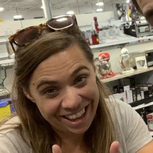 Meet your Posher, Rebecca